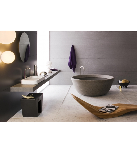 Spa Neutra Bathtub