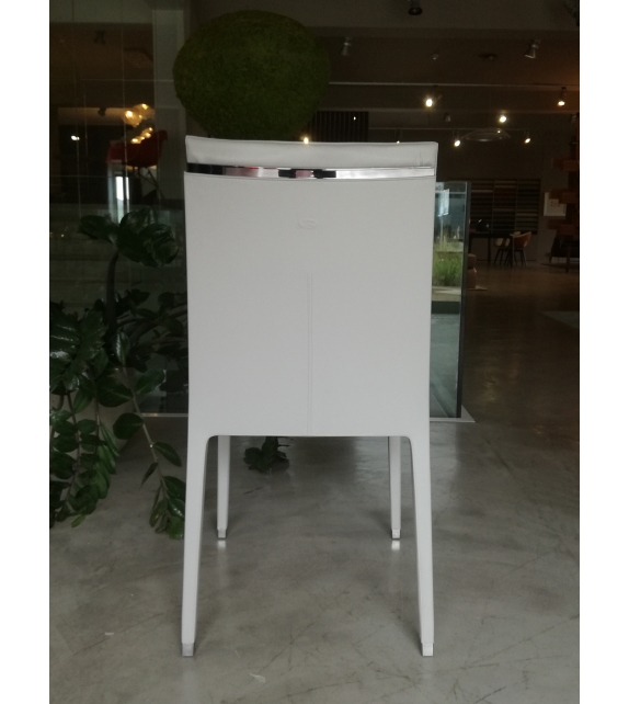 En Exposition - Fitzgerald Poltrona Frau Chaise