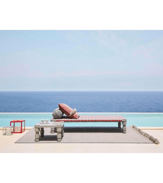 Garden Layers Gan Indian Bed