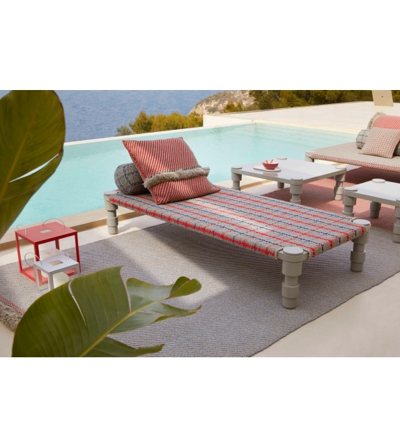 Garden Layers Gan Indian Bed