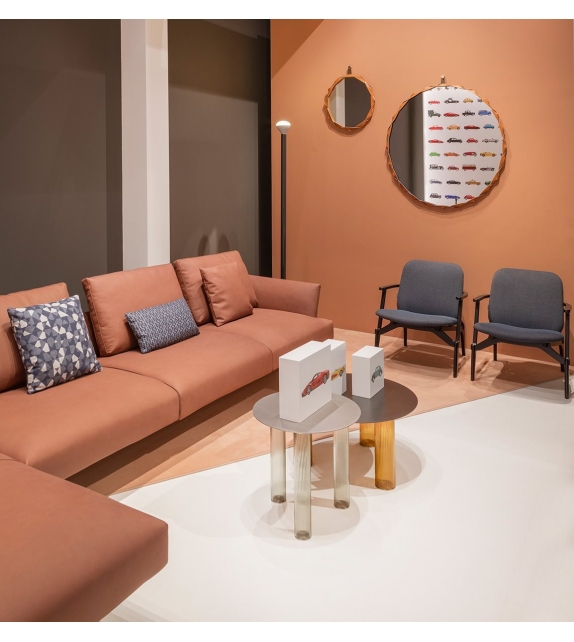 667 Echino Zanotta Mesita