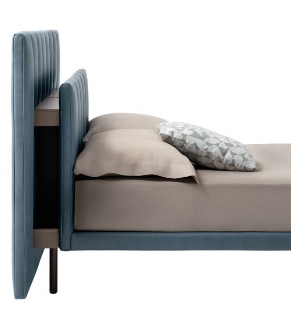 1879 Gala Zanotta Bett