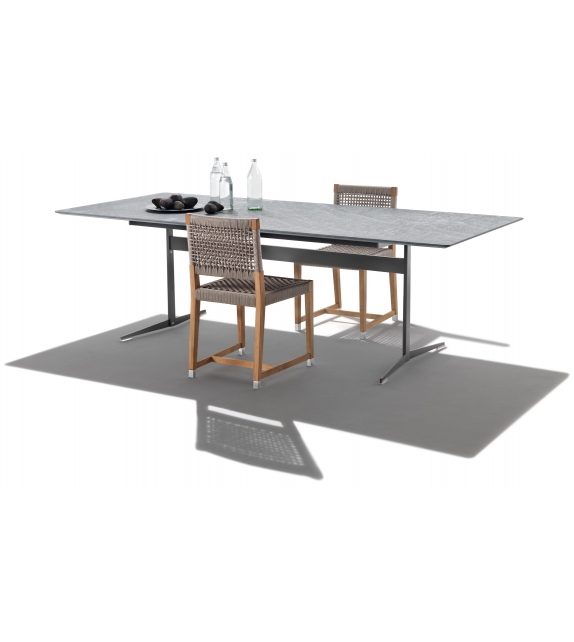 Zefiro Outdoor Flexform Table