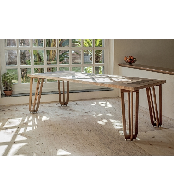 Forma Undici Table Ornythos