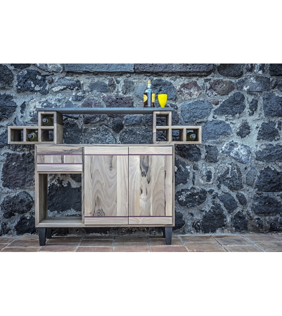 Zabib Cabinet Ornythos