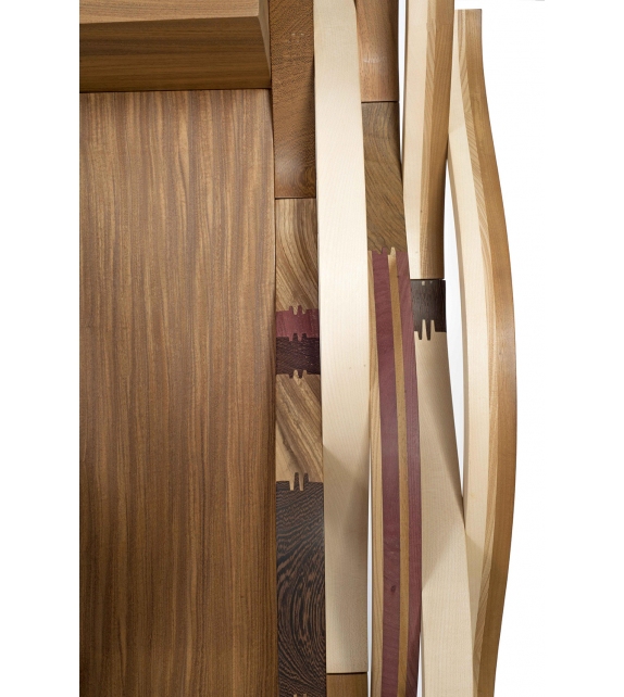 Ornythos Raccamu Bookcase