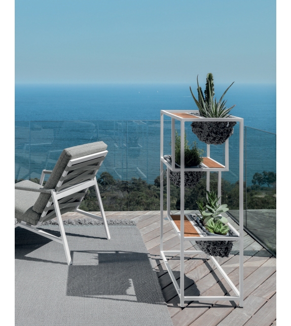 Jackie Talenti Planter