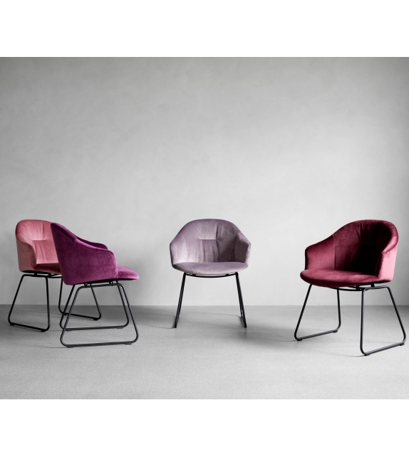 Versu Wendelbo Chair