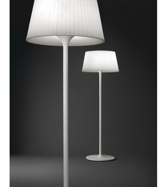 Plis Vibia Stehlampe für den Außenbereich