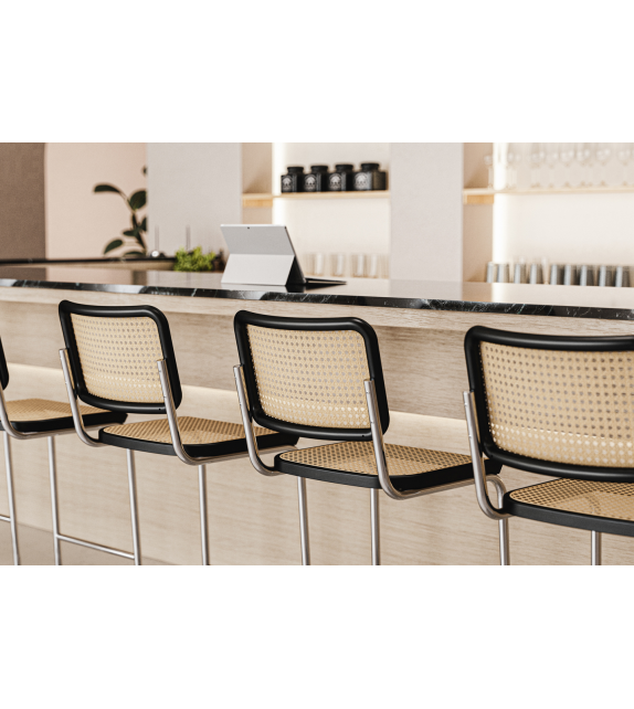 S 32 VH Thonet Hocker