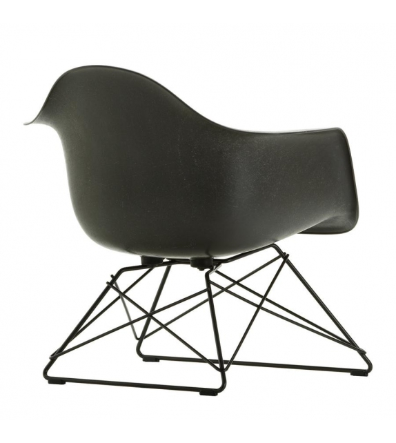 Eames Fiberglass Armchair DAR Vitra