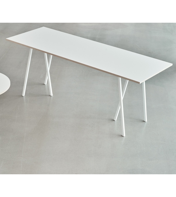 Loop Stand High Hay Table