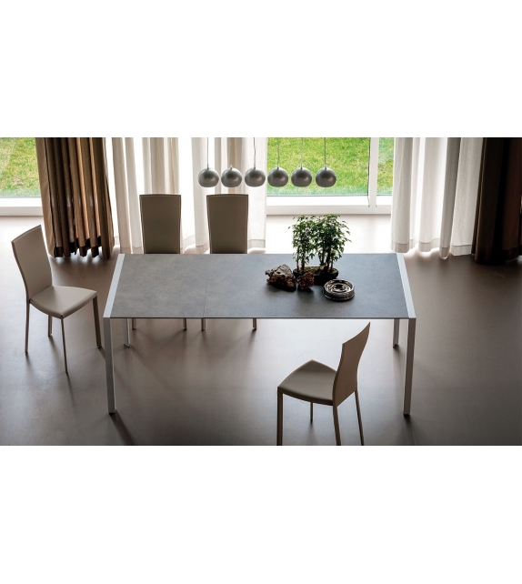 Pedro Cattelan Italia Table
