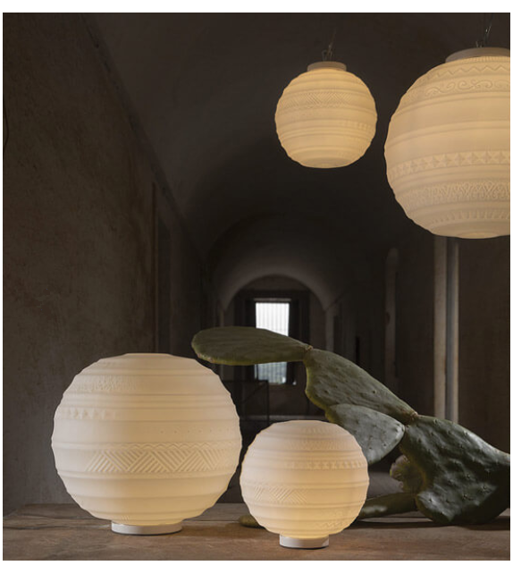 Braille Karman Tischleuchte