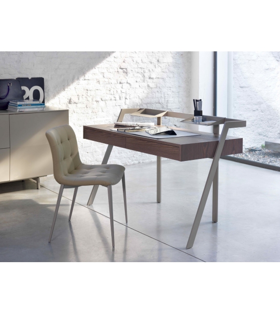 Zac Bontempi Writing Desk