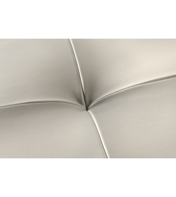 Aurora Due Poltrona Frau Bed