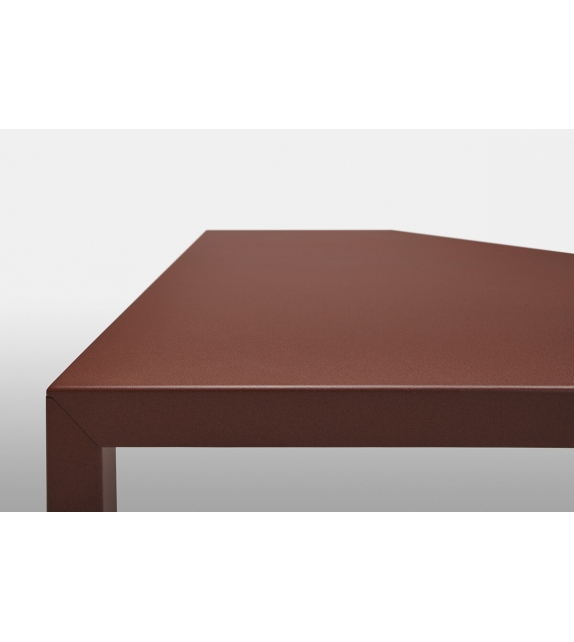 Tense Outdoor MDF Italia Table