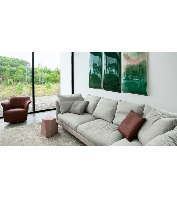Poltrona Frau Bretagne Sofa