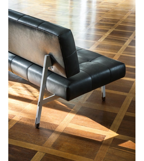 Oliver Tacchini Sofa