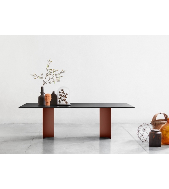 Gullwing Lema Table