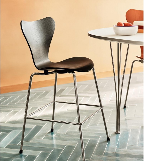 Series 7 Junior Chair Fritz Hansen Chaise