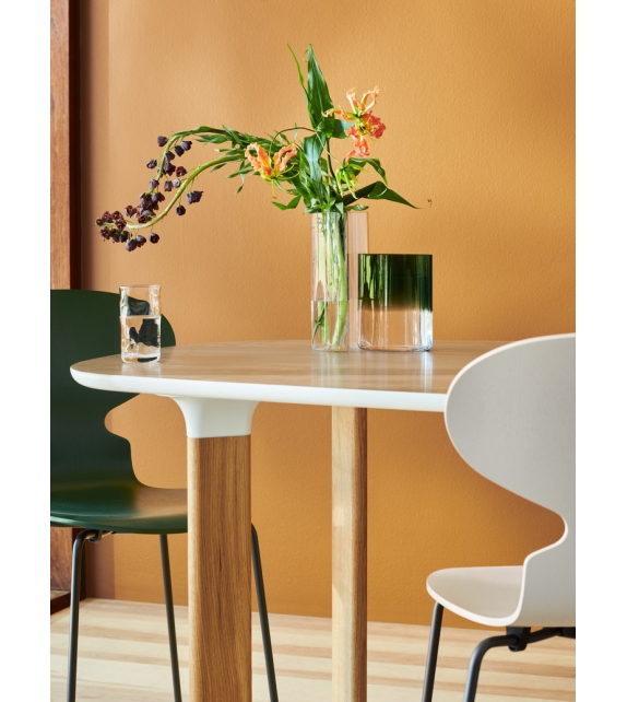 Analog Fritz Hansen Mesa