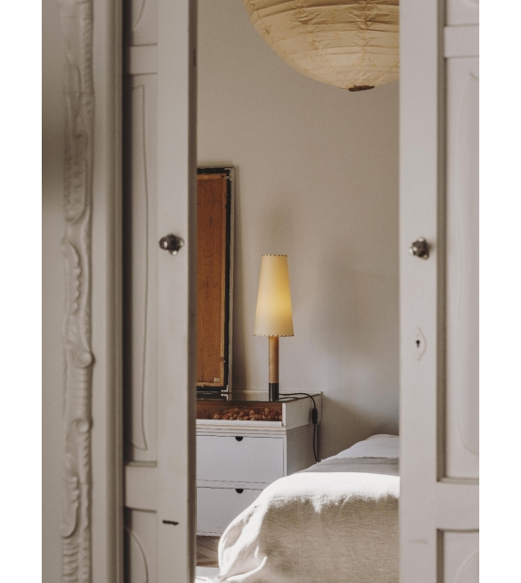 Básica M2 Santa&Cole Table Lamp