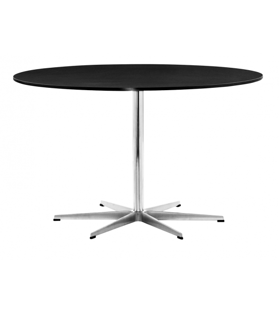 Circular Table Fritz Hansen