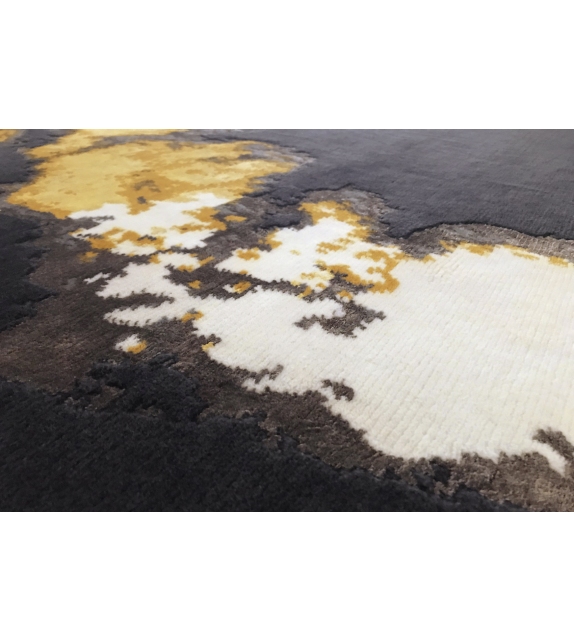 Behind Serge Lesage Tapis