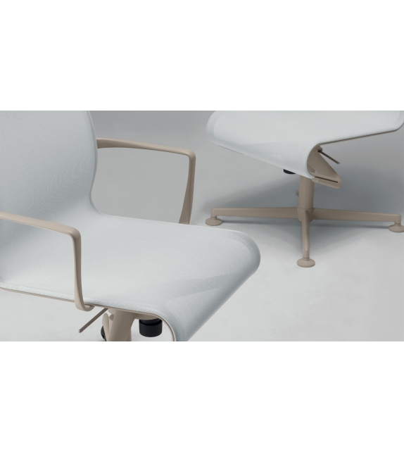 Meetingframe - 437  chair