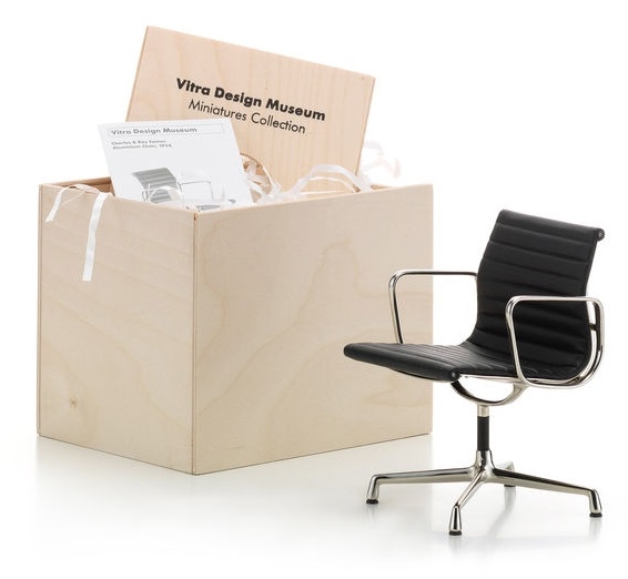 Miniatura Vitra Aluminium chair, Eames - Miliashop