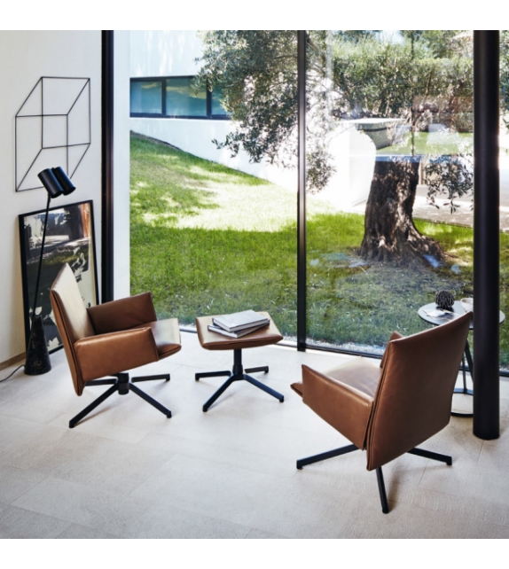 Pilot Chair Poltrona Bassa Con Braccioli Knoll