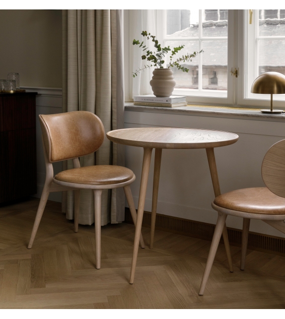 Accent Mater Café Table