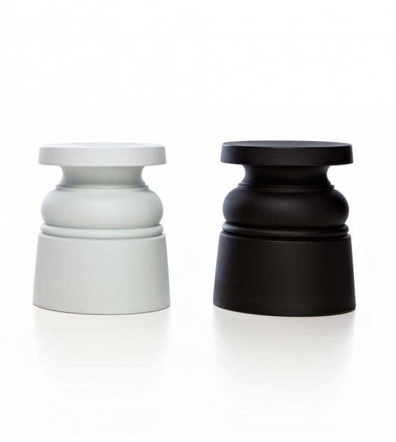 Container New Antiques Hocker Moooi