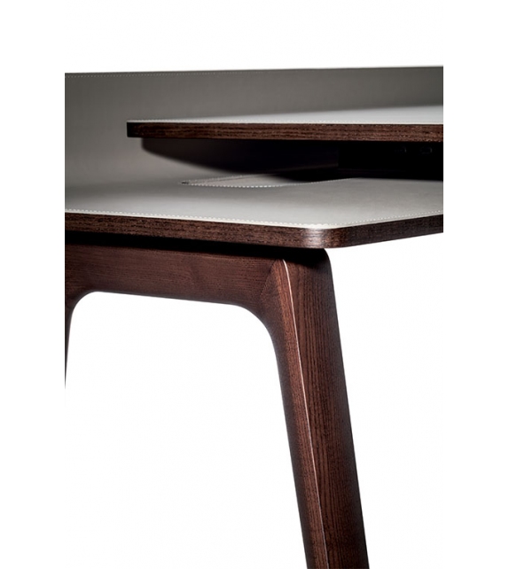 Iren Poltrona Frau Bureau