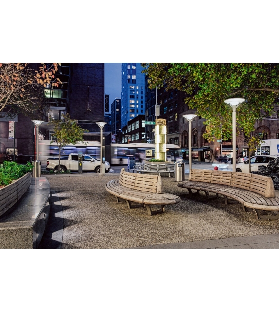 Homann Park Louis Poulsen Lampadaire