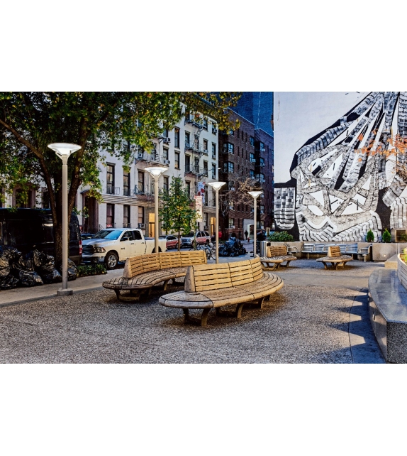 Homann Park Louis Poulsen Lampadaire