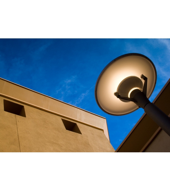 Homann Park Louis Poulsen Lampadaire