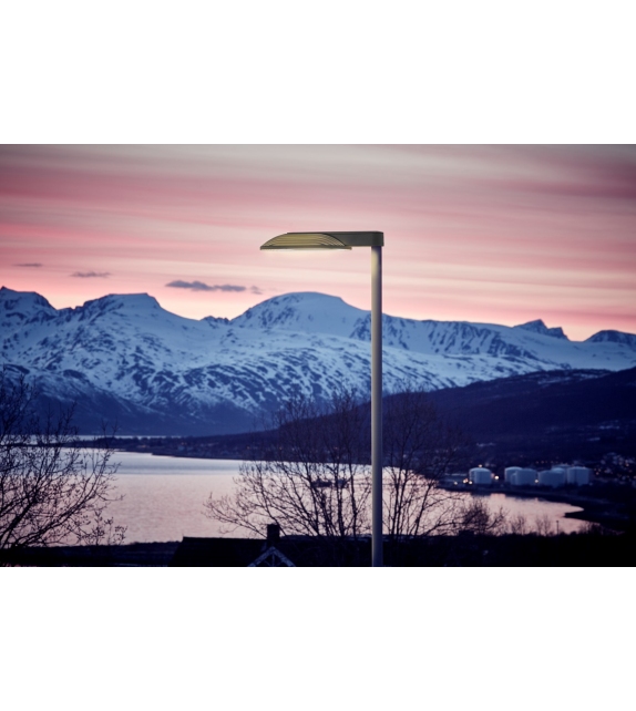 LP Xperi Louis Poulsen Floor Lamp