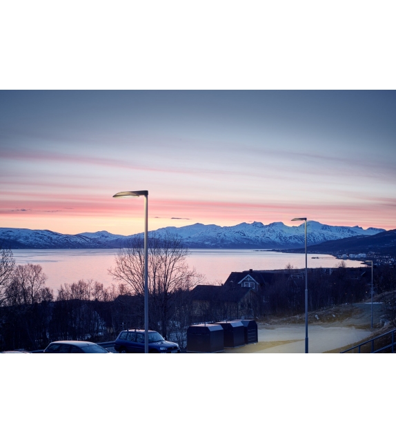 LP Xperi Louis Poulsen Lampadaire