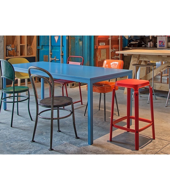 Still Outdoor Fantin Outdoor Table