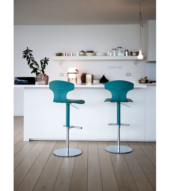 Montera Poltrona Frau Column-base Stool