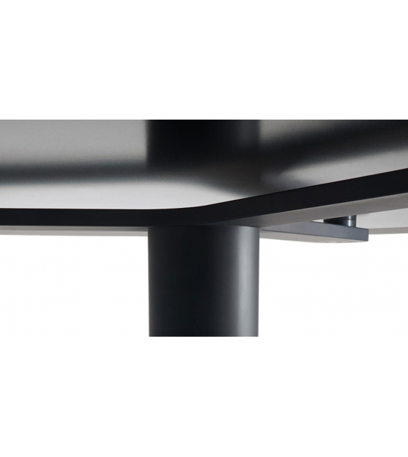 Mesa Poltrona Frau Table