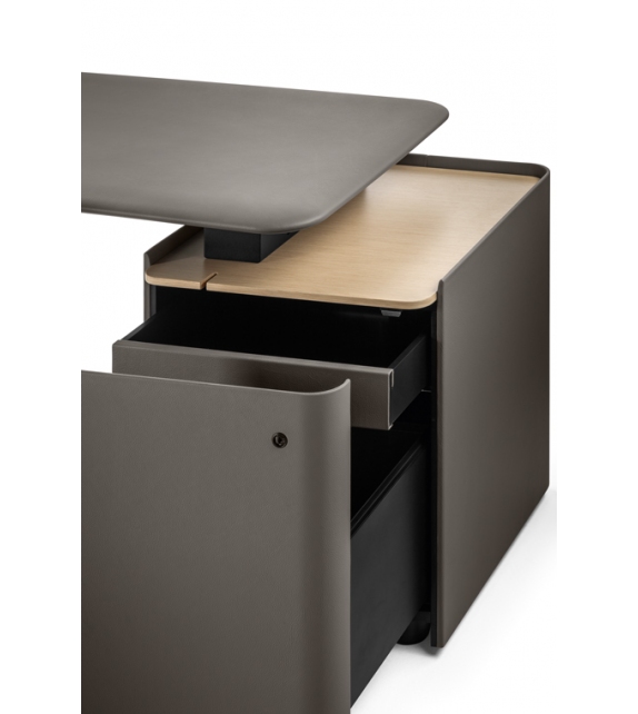 Trust Desk Poltrona Frau Scrivania