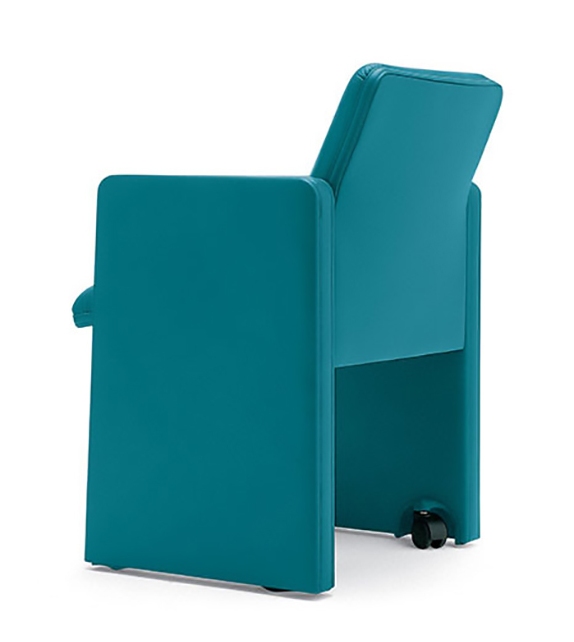 THF Poltrona Frau Small Armchair