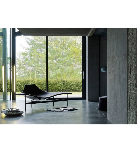 Terminal 1 chaise longue