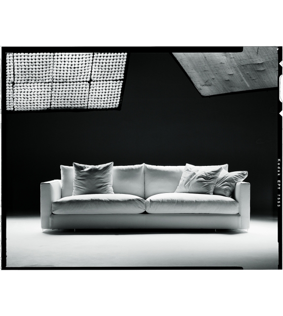 Magnum Flexform Sofa