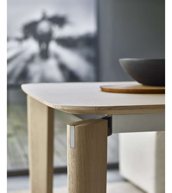 Table Oskar B&B Italia