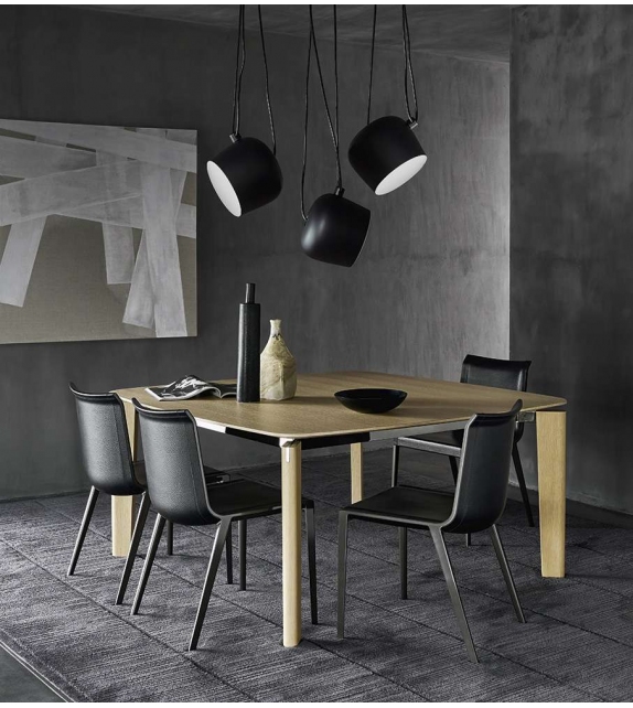 Oskar B&B Italia Table