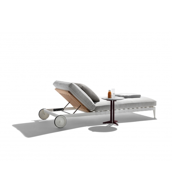 Atlante Flexform Chaise Lounge